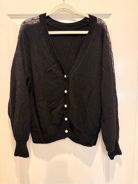 Brodie Cashmere Black V-Neck Pearl Button Cardigan